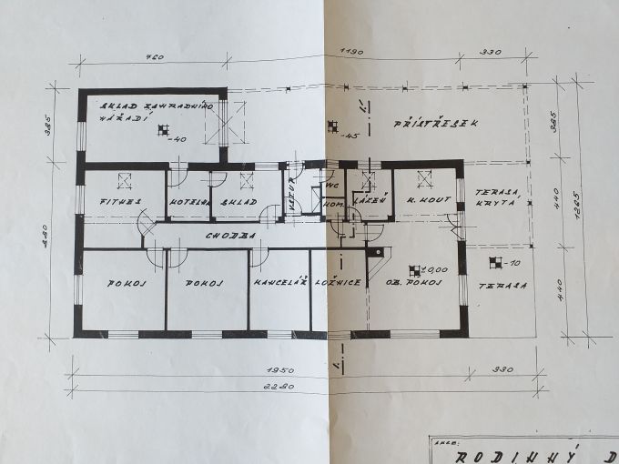 Foto: ONDREJOV19 15 - Luxusn rodinn dm s prostornou zahradou 1937 m²