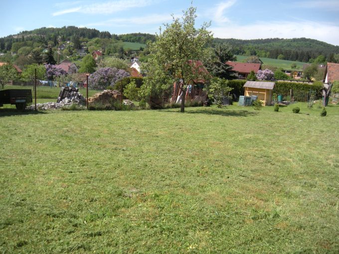 Foto: POZEMEK ZAHRADA 07 - Slunn stavebn parcela 1 042 m² na vstavbu RD v Krhanicch 